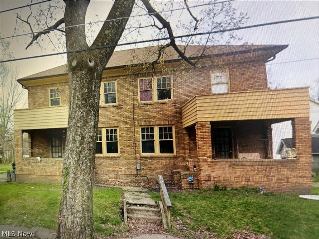 1245 Jewett Dr photo 1