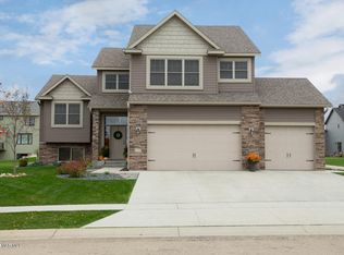 1624 Echo Ridge Rd SW, Rochester, MN 55902