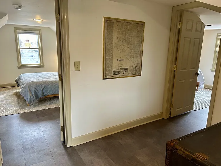 1215 E Skyline Pkwy — Photo 17