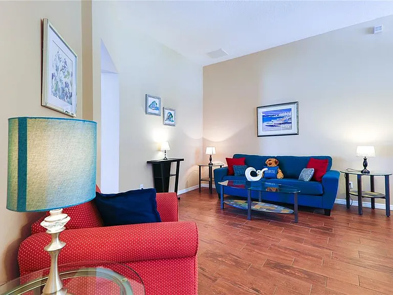 331 Henley Cir — Photo 5
