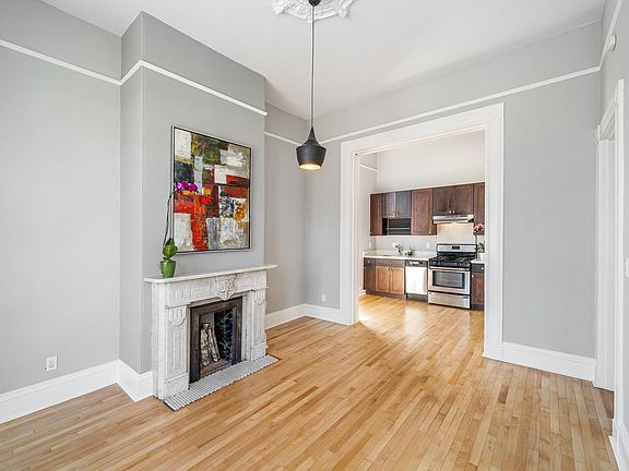 2nd image of 441 Broderick St #1