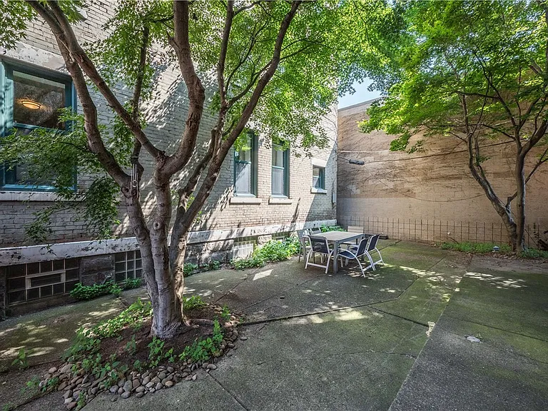 1110 Palo Alto St #A — Photo 27