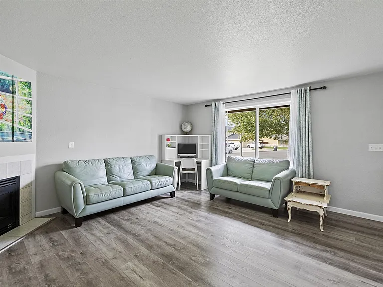 6320 Candlestick Dr — Photo 7