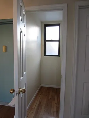 Rented by Bohemia Realty Group | media 12