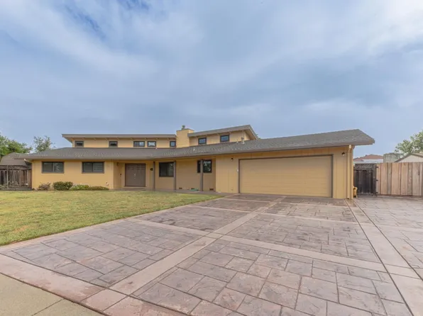 11763 Augusta Dr, Salinas, CA 93906