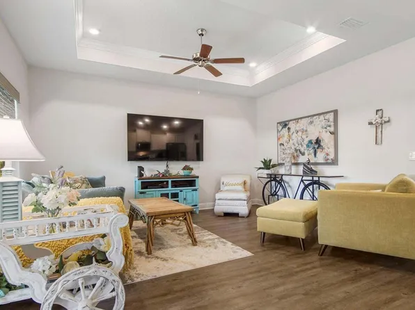 509 Cove Villa St, Panama City Beach, FL 32407