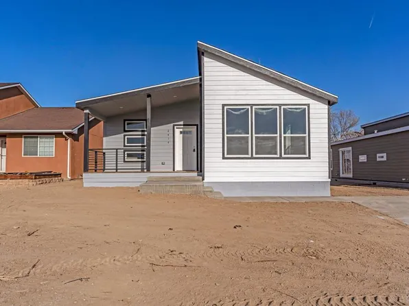 2414 Tuxedo Blvd, Pueblo, CO 81003