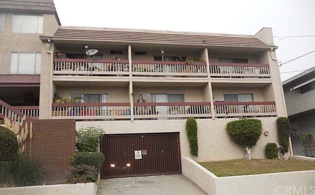 1st image of 555 Evergreen St APT 16