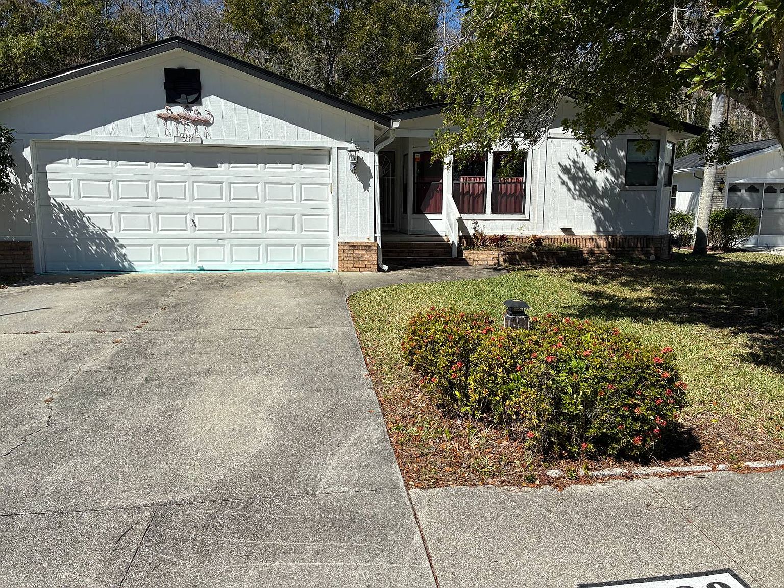 5488 San Luis Dr