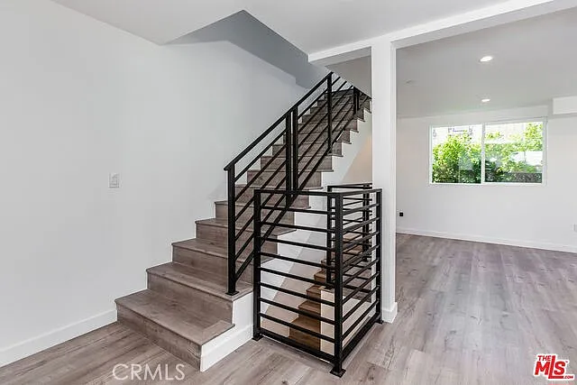 10916 Hesby St — Photo 15
