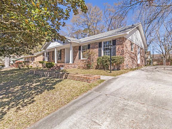 2nd image of 7574 Peppercorn Ln