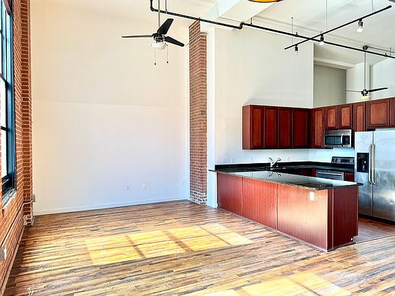 5th image of 1520 Washington Ave APT 222