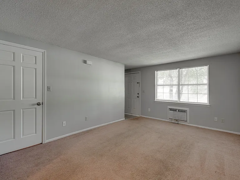 112 Sweetland Dr #3 — Photo 8