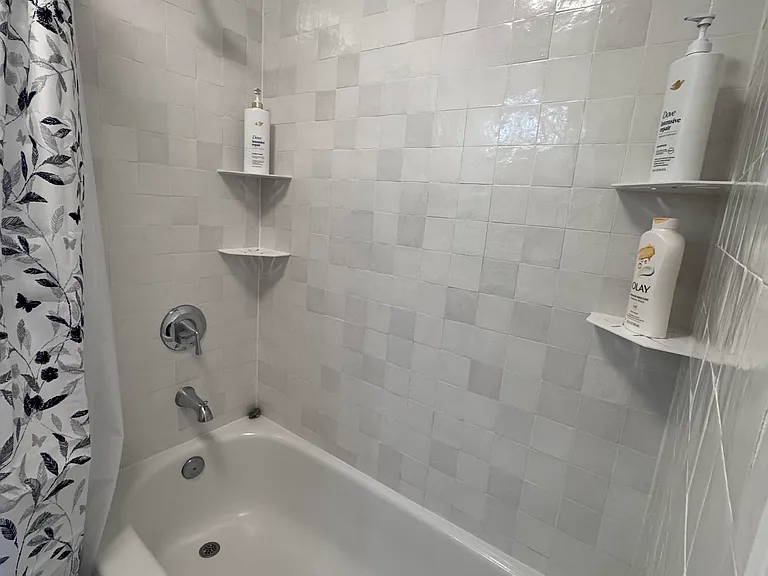 112 E 10th Ave — Photo 8