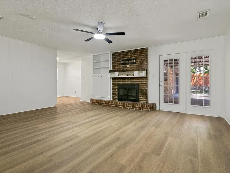 4009 Twilight Dr S — Photo 4