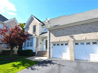 112 Cardinal Ct, North Brunswick, NJ 08902