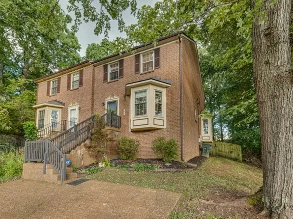 1032 Pleasant View Dr, Nashville, TN 37214