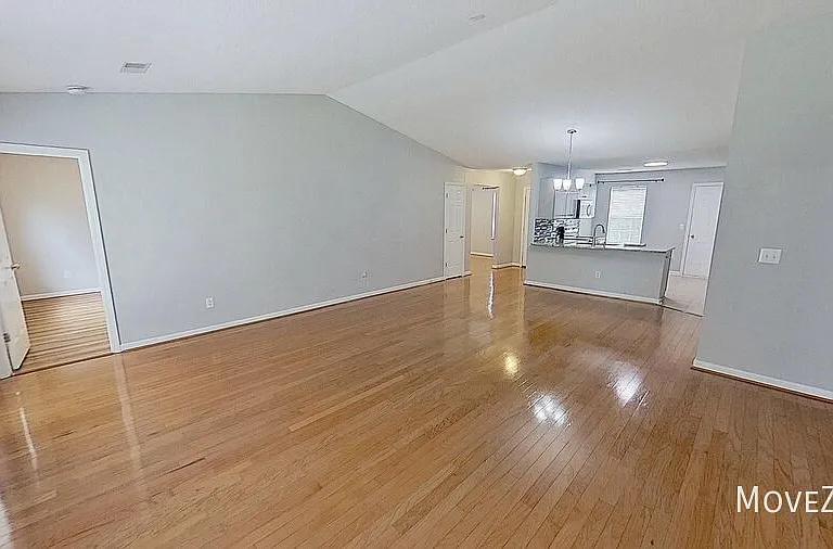 21 Reedy River Way — Photo 3