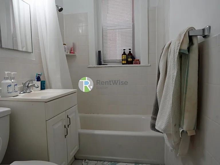 75 Brighton Ave #3 — Photo 7