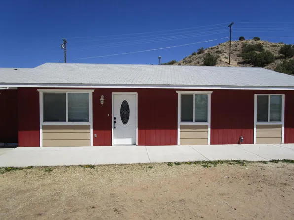 8 Road 3461, Flora Vista, NM 87415