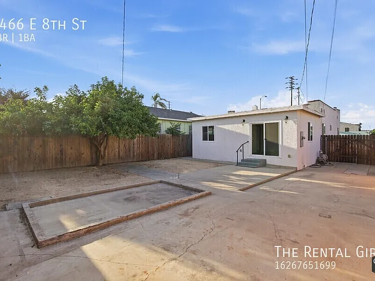 3466 E 8th St — Photo 21