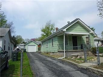 3rd image of 820 S Marion Ave