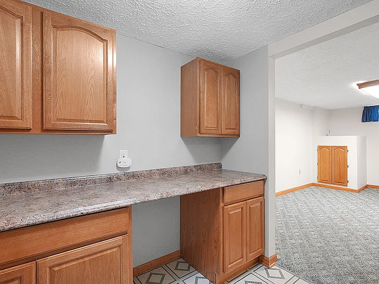 7961 Pinehill Rd — Photo 37