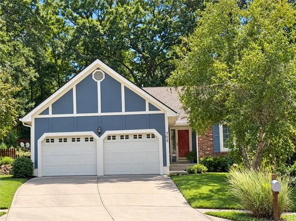 305 Lancelot Dr, Liberty, MO 64068