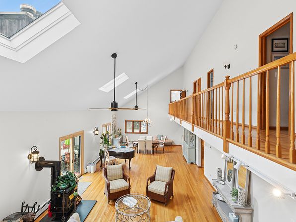 624 Noyack Rd