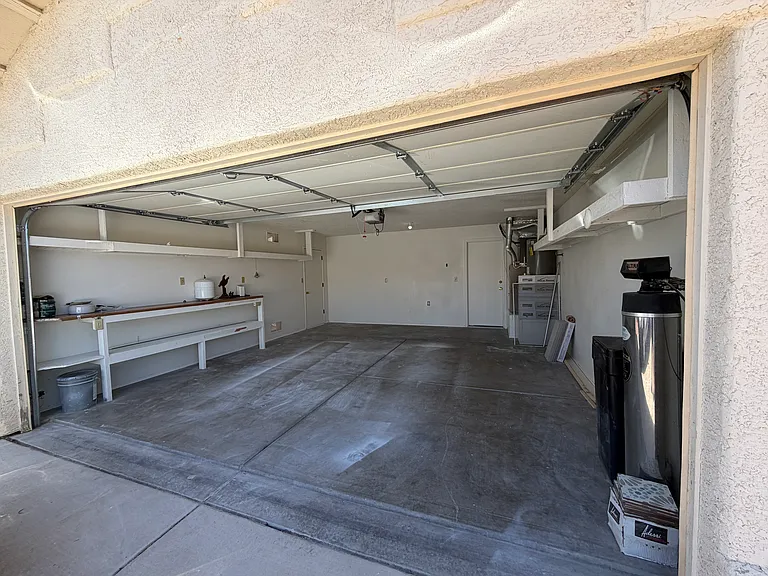 2534 S Perillo Dr — Photo 23