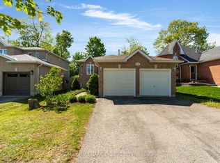 63 Masters Dr, Barrie, ON L4M 6W9