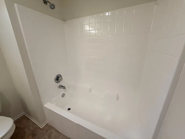 12950 Hartland St — Photo 3