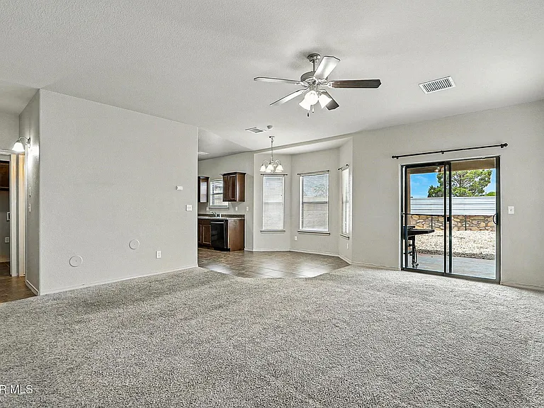 4746 Joseph Rodriguez Dr — Photo 6