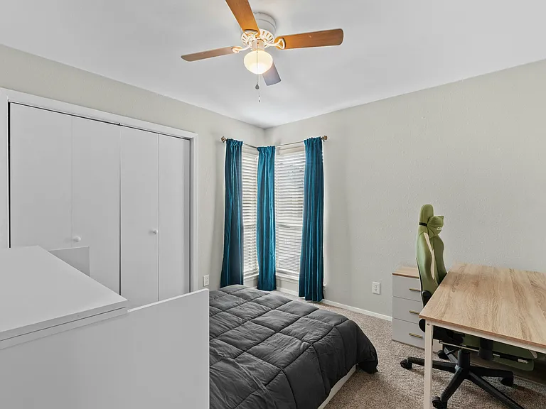 2018 W Rundberg Ln #15B — Photo 14