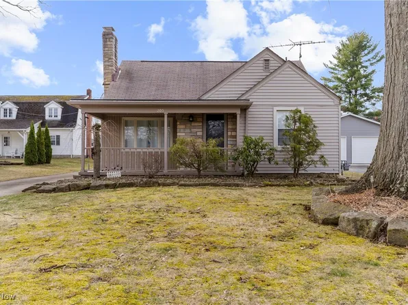 205 Court St, Columbiana, OH 44408