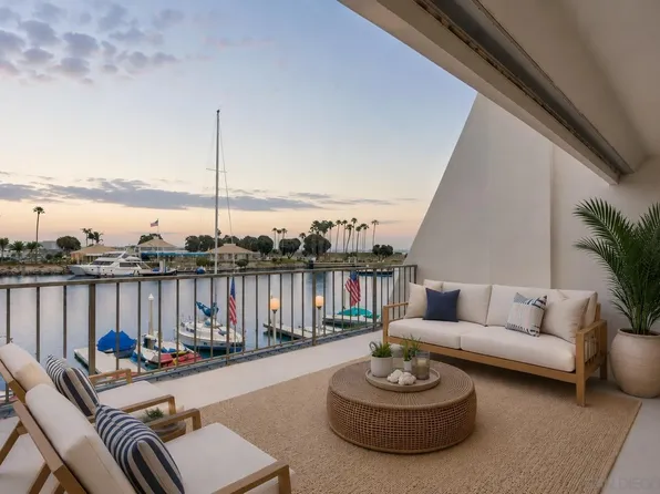 38 Antigua Ct, Coronado, CA 92118