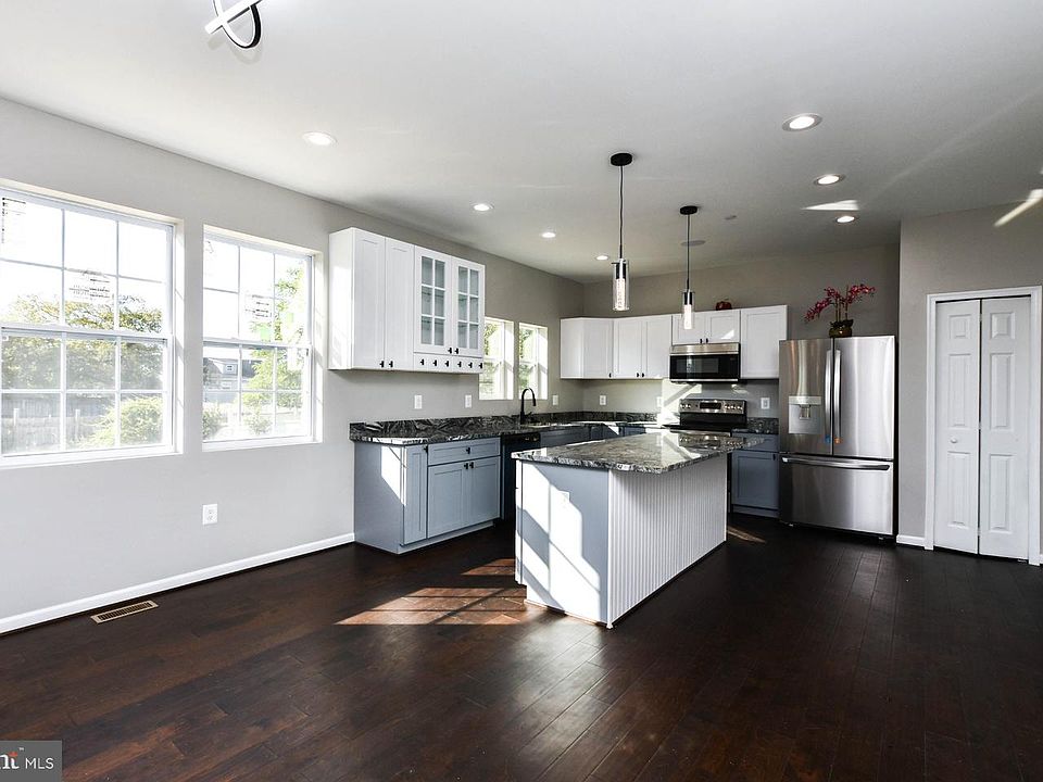 1st image of 16311 Ayrwood Ln
