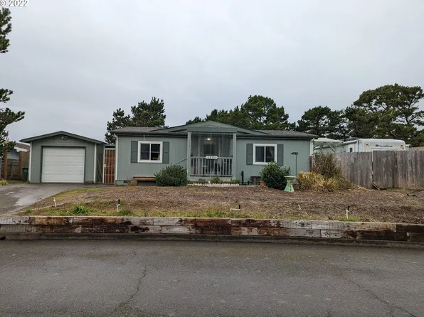 1791 Siano Loop, Florence, OR 97439