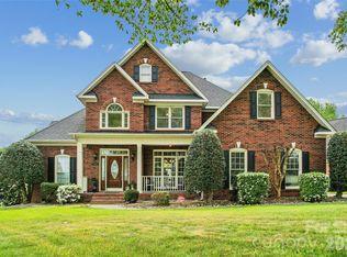 3001 Cardigan Ct, Matthews, NC 28104