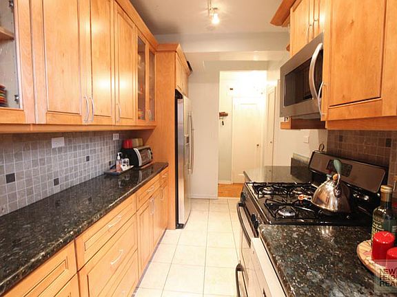 5th image of 60 Park Ter W APT A60