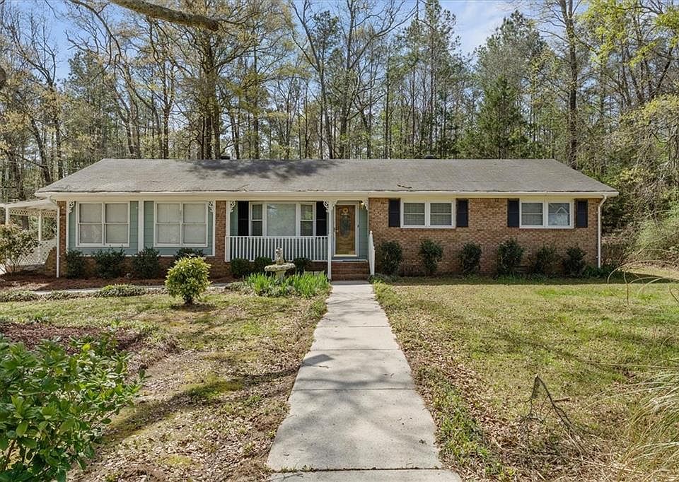 1st image of 120 Clifford Cir