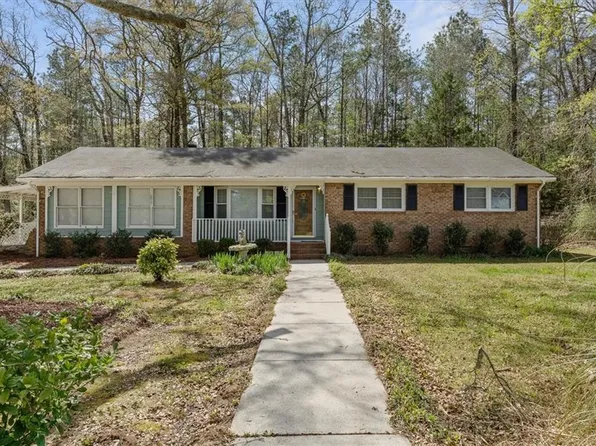 120 Clifford Cir, Griffin, GA 30223