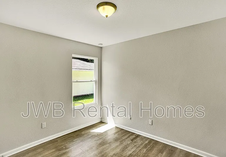 3550 Edison Ave — Photo 9