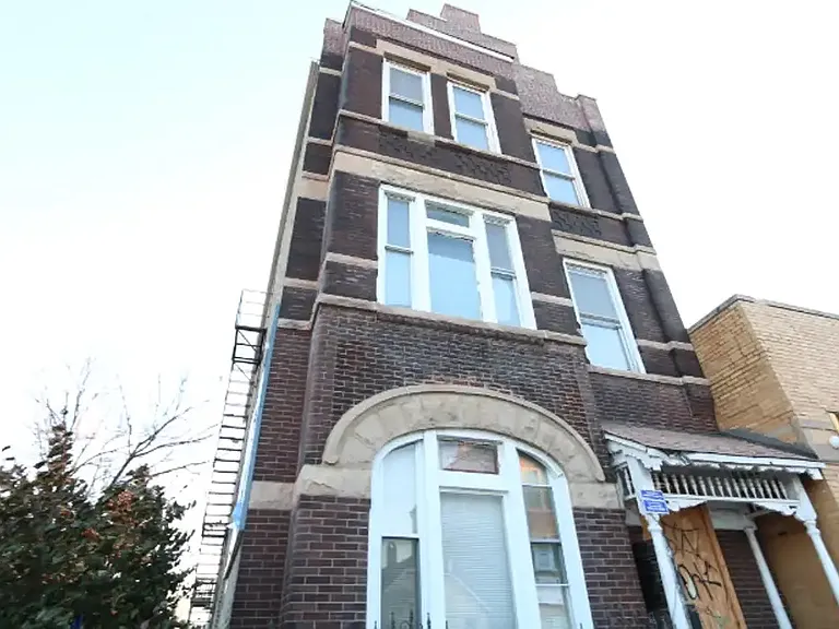 2011 W 18th St #2F — Photo 1