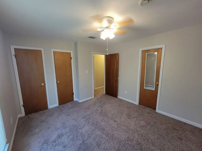 4460 Whisperwood Dr — Photo 20