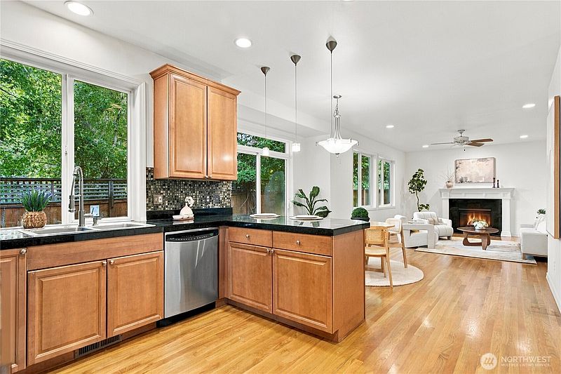 2nd image of 7924 NE 184th Street