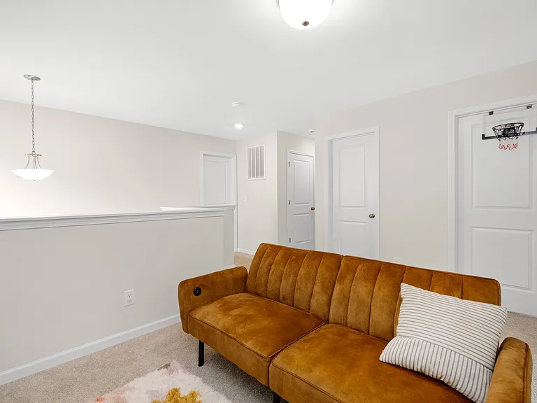 Aubreywood Dr — Photo 14