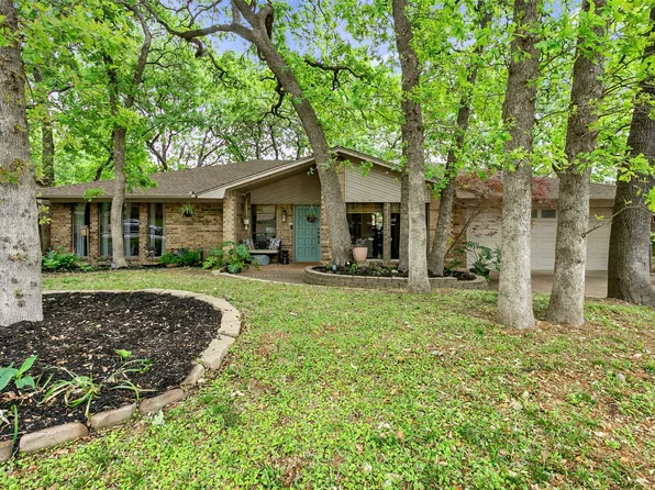 2109 Tanglewood Dr, Grapevine, TX 76051