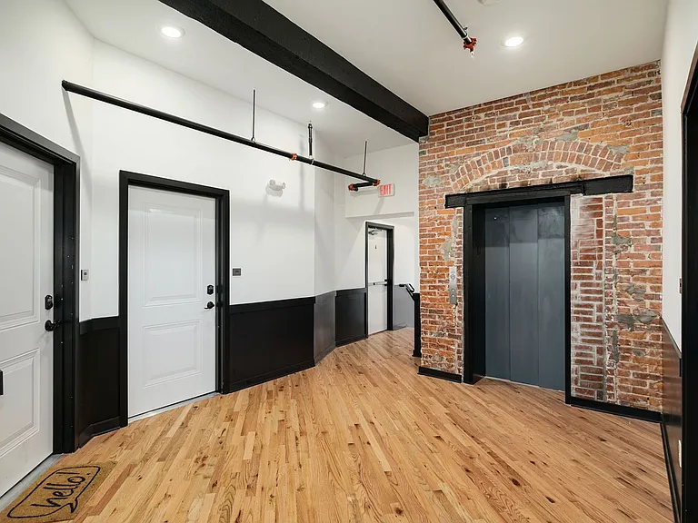 345 Walnut St — Photo 16