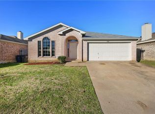 7204 Avington Way, Fort Worth, TX 76133